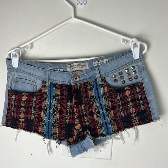 Parisian Cowgirl Hot pants Southwestern Fringe Hem Jeans Shorts - Picture 5 of 5